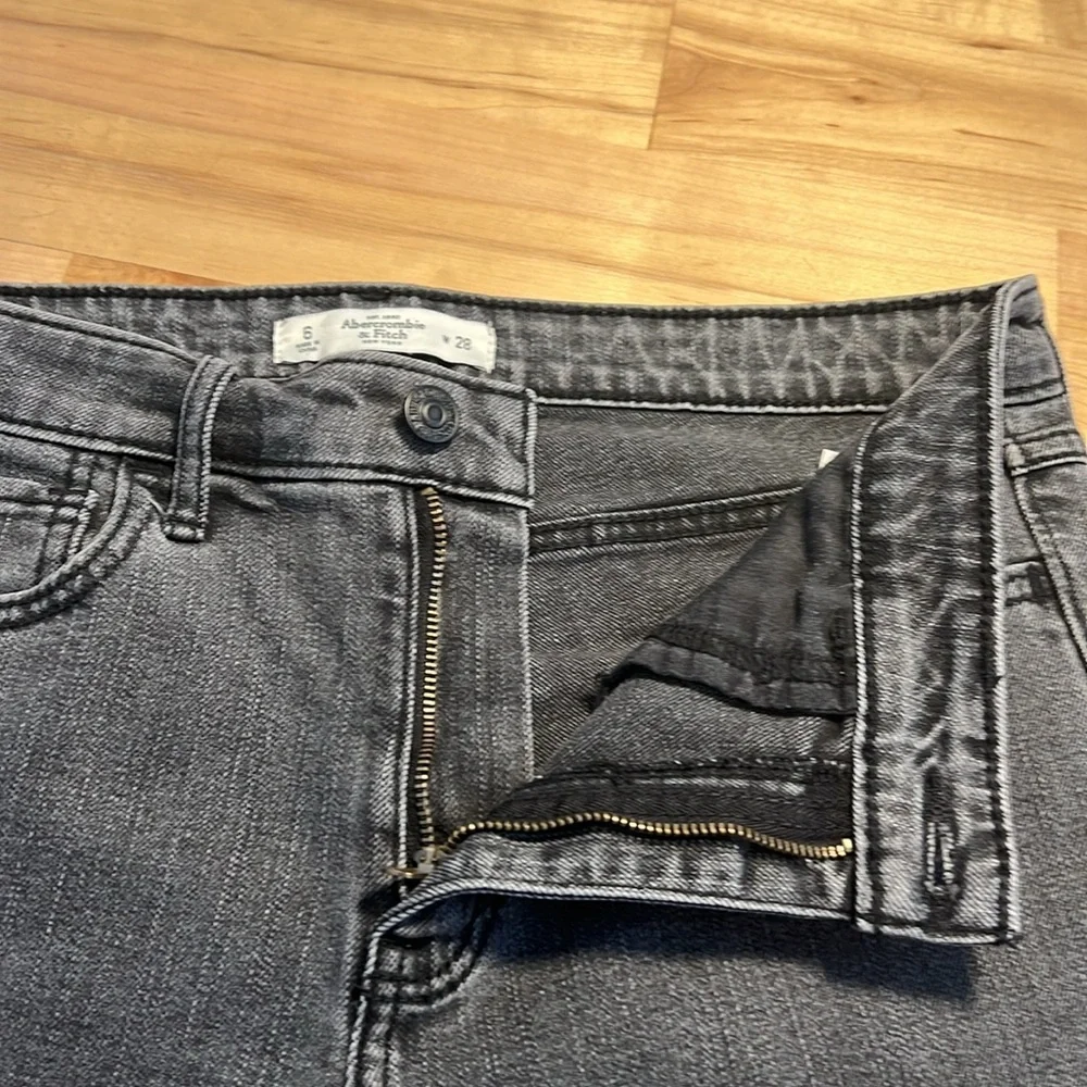 Abercrombie & Fitch Light Black Jean Shorts - Size 28